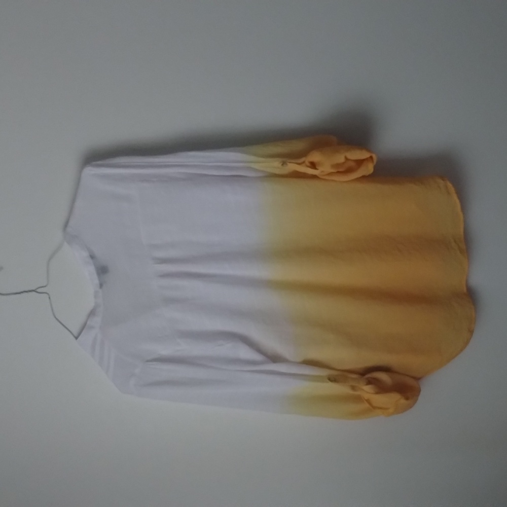 Women's dress shirt size Large, Zac & Rachel brand, yellow,white,orange color - Picture 3 of 3